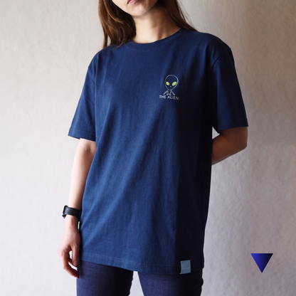 【初回モニター限定】［プレミアム刺繍・エイリアン] フェードウォッシュ Tシャツ – ネイビー