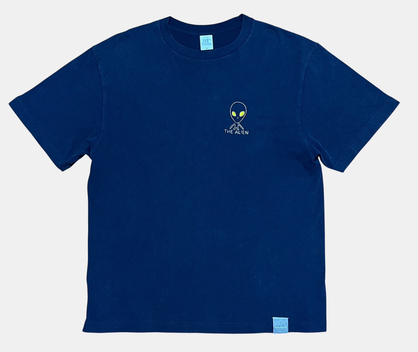 【初回モニター限定】［プレミアム刺繍・エイリアン] フェードウォッシュ Tシャツ – ネイビー
